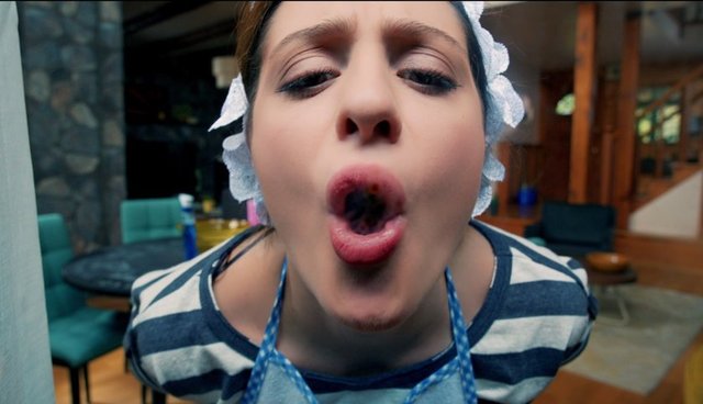 İlişki Durumu Karışık yeni bölümünden kareler