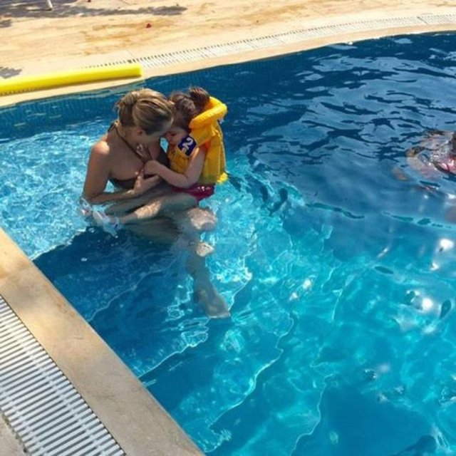 AYŞEGÜL YILDIZ - Bizim tatilimiz yüzme çalışmalarıyla başladı.Bu sefer olacak inanıyorum