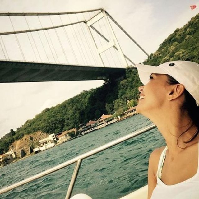 EDA ÖZERKAN - İstanbul... Var mı senden güzeli