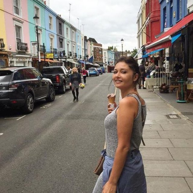 NURGÜL YEŞİLÇAY - Rengarenk sokaklardan sevgiler