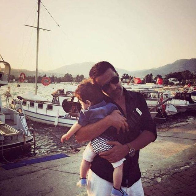 EMRAH - Elyesam ile beraber sahilde süper bir yürüyüş yaptık.Canım oğlum benim