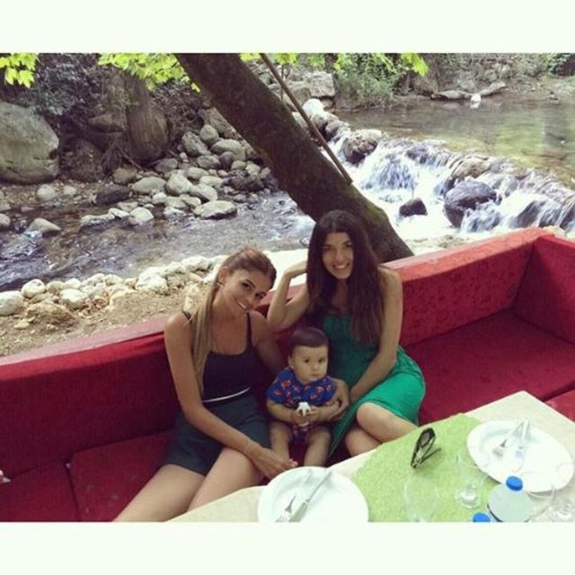 ASLIHAN GÜNER - Harika bir yerdeyiz bayıldım resmen.