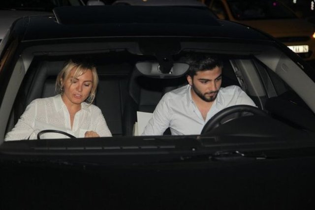 Sunucu Ece Erken Uçar, kendisinden 11 yaş küçük sevgilisi Serkan Uçar ile 20 Haziran 2014'te evlendi. İzmir'de nikâh masasına oturan çiftin şahitliğini işadamı Savaş Aksu ve Alişan yaptı.