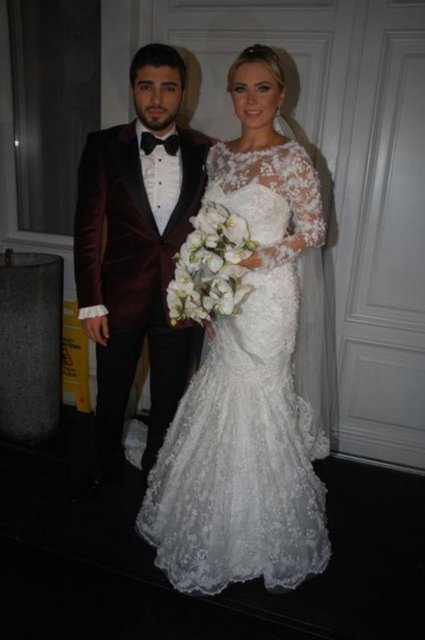 Davayı onun açmasını bekledim. Biz de delillerimizi topladık, tanıklarımızı hazır ettik. Karşı dava açtık. Dosyamın içinde yaşadıklarım ayrıntılarıyla var" dedi.