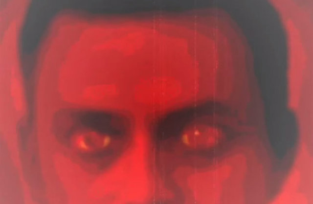 Videoyu silmek için izleyen bir YouTube çalışanının 45. saniyede çığlık atarak ataklar geçirdiği ve daha sonra psikiyatrik tedaviye başladığı da bildirilmiş.