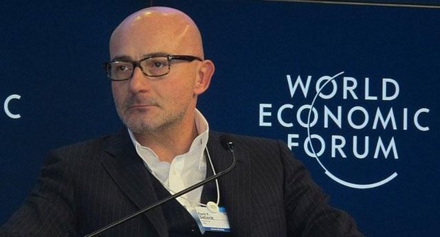 3- Doğuş Holding CEO'su Ferit F. Şahenk, 2014 yılında toplam 128 milyon 15 bin TL bağış yaparak listenin üçüncü sırasında yer aldı.