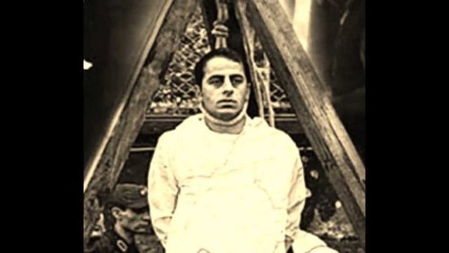 Mehmet ÇALIŞKAN / HT MAGAZİN - 1980 Askeri Darbesi'nde 22 yaşında idam edilen ülkücü Mustafa Pehlivanoğlu'nun hayat hikâyesinin beyazperdeye aktarılacağı 'Veda Mektubu-Ankara Yazı' filminin yapımcısı Elin Ecealp'in...