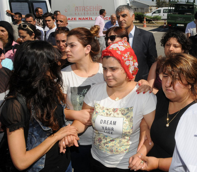 Saldırıda yakınlarını kaybedenler sinir krizi geçirdi. -