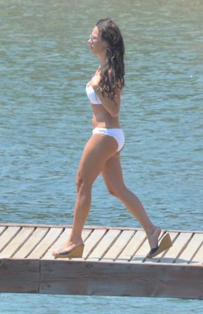 Zeynep Özyağcılar'ın yeni sezonda başlayacak bir projeye hazırlandığı ve rolü için forma girdiği öğrenildi.