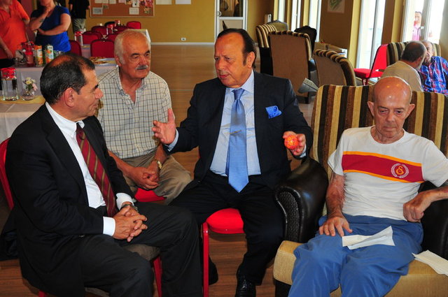 DURSUN ÖZBEK, RIFAT USTA, YILMAZ ULUSOY, TURGAY ŞEREN