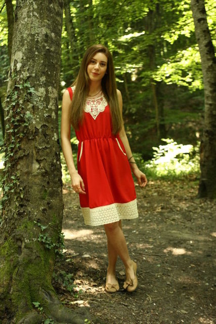 Yönetmenliğini Uğur Yücel'in oğlu Can Yücel'in yaptığı 'Yaktın Beni' adlı sinema filmi, 29 Ekim'de gösterime girecek.