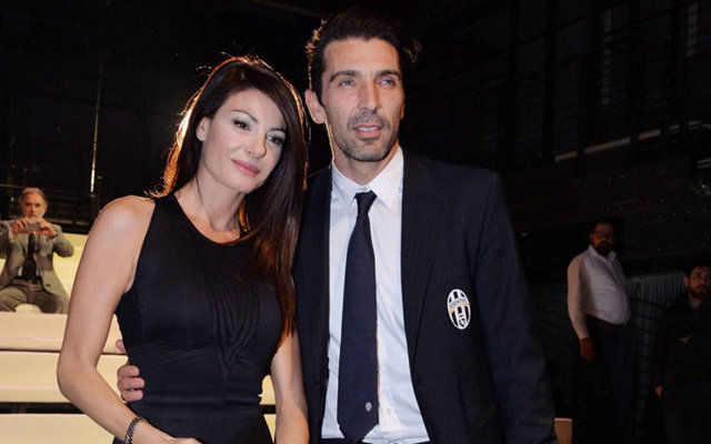 Gianluigi Buffon ve kız arkadaşı Ilaria D'Amico