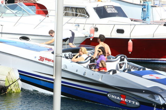 ESRA - RAİF DİNÇKÖK