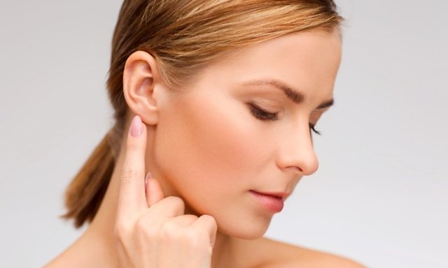 Kulak kiri, kulak sağlığı için gereklidir. Pek çok insan hoşlanmaz ama kulak kiri kulağın savunma sisteminin çok önemli bir parçasıdır. İç kulağı bakterilerden, mantarlardan, kirlerden ve böceklerden korur. Ayrıca kulak içini yağlar ve temizler.