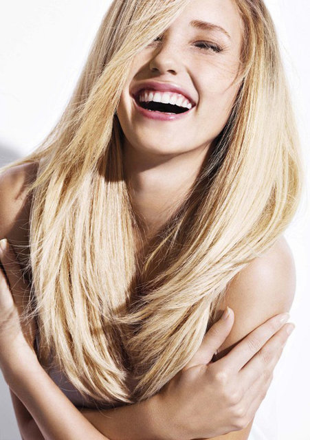 Sarışınlar daha eğlenceli olabilir ya da olmayabilir, ancak kesinlikle daha fazla saça sahipler. Saç rengi saçımızın ne kadar sık olduğunu belirlememize yardımcı oluyor. Buna göre sarışınlar en üst sırada yer alıyor.