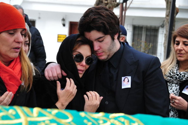 ASLAN KEMAL, FERYAL GÜLMAN