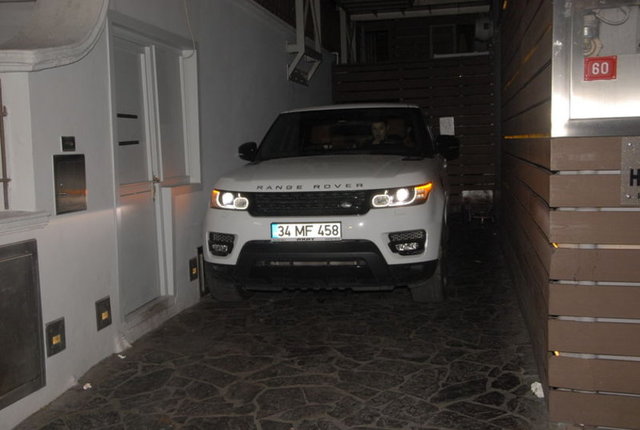 HT MAGAZİN - Beşiktaş'a geri dönen Ricardo Quaresma önceki akşam yeni takım arkadaşı Mario Gomez'le İstanbul turuna çıktı.