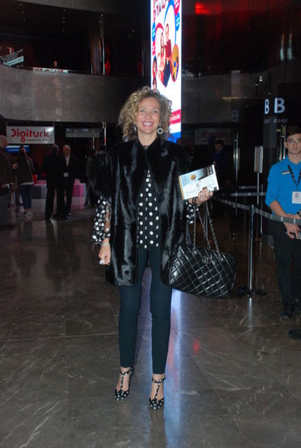 ESRA OFLAZ GÜVENKAYA