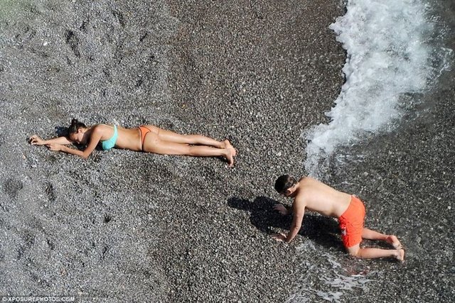 IRINA SHAYK, BRADLEY COOPER