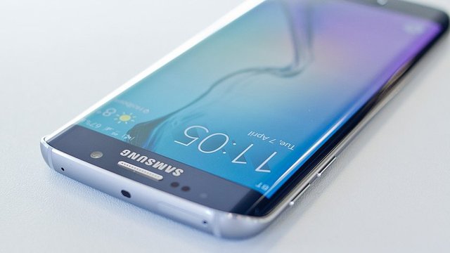 Samsung'un en yeni iki telefonu, Galaxy S7 ve Galaxy S7 edge'in Türkiye lansmanı yapıldı; fiyatlar ve çıkış tarihi belli oldu.