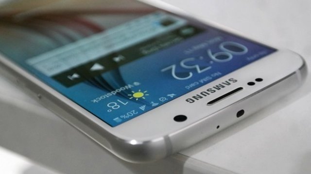 Şimdi Samsung'un yapmak istediği, telefonun maliyetini etkilemeden sıvı soğutma entegrasyonunu yapmak.