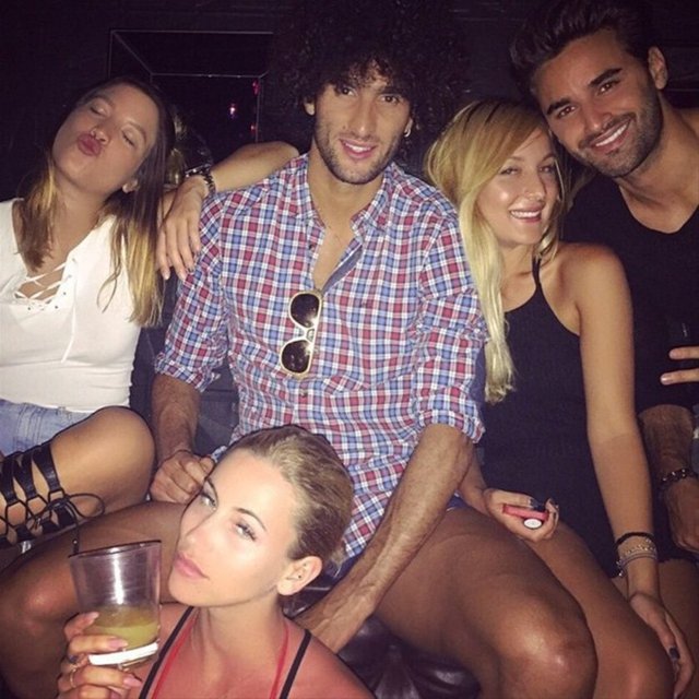 Fellaini'nin yeni gözdesi ise Belçikalı model Gaelle Garcia Diaz. Poker Yıldızları'nın katıldığı turnuvalarda sunuculuk yapan Diaz, Q Magazine'e çarpıcı pozlar verdi.