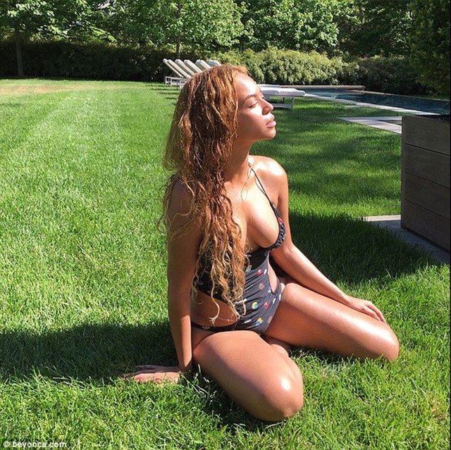 Geçen yaz diyet yaparak bu görüntüye kavuşan Beyonce'un nsaıl bir açıklama yapacağı merak konusu....