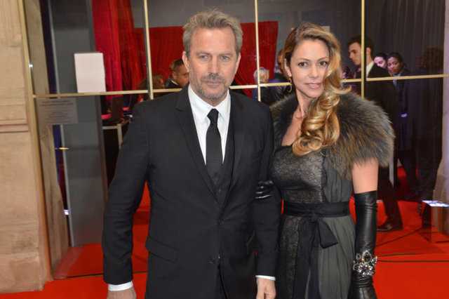 KEVIN COSTNER, CHRISTINE BAUMGARTNER