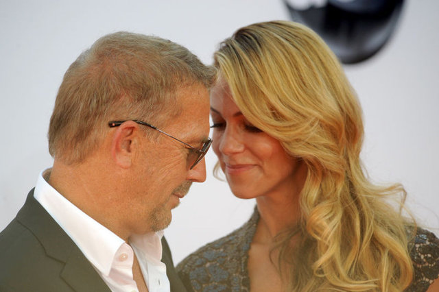 KEVIN COSTNER, CHRISTINE BAUMGARTNER