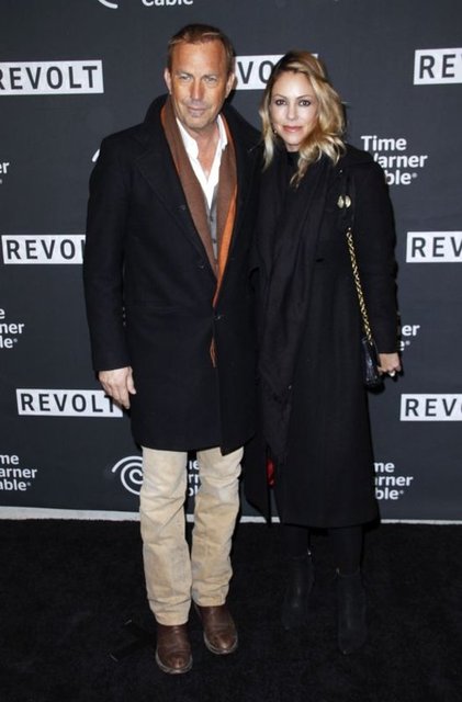 KEVIN COSTNER, CHRISTINE BAUMGARTNER