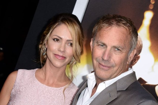 KEVIN COSTNER, CHRISTINE BAUMGARTNER