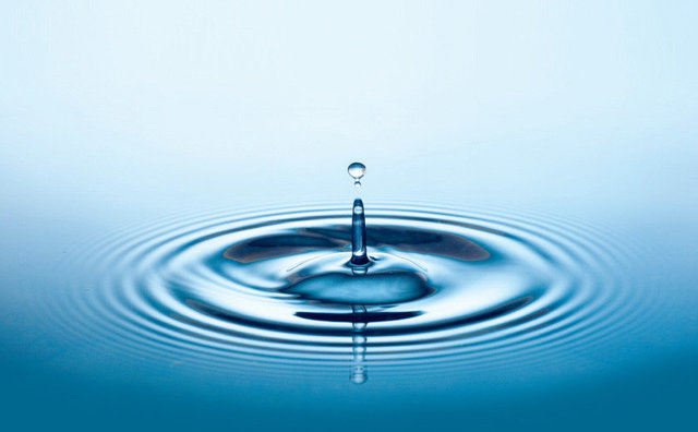 Sıvı ihtiyacı artıyor... Su, soda, limonata: Sıvı gereksinimi yaşa bağlı olarak değişse de günlük olarak 1,5 litrenin üzerinde olmalıdır; ancak sıcak havalarda ise bu oran 3 litreye yakın olmalı...