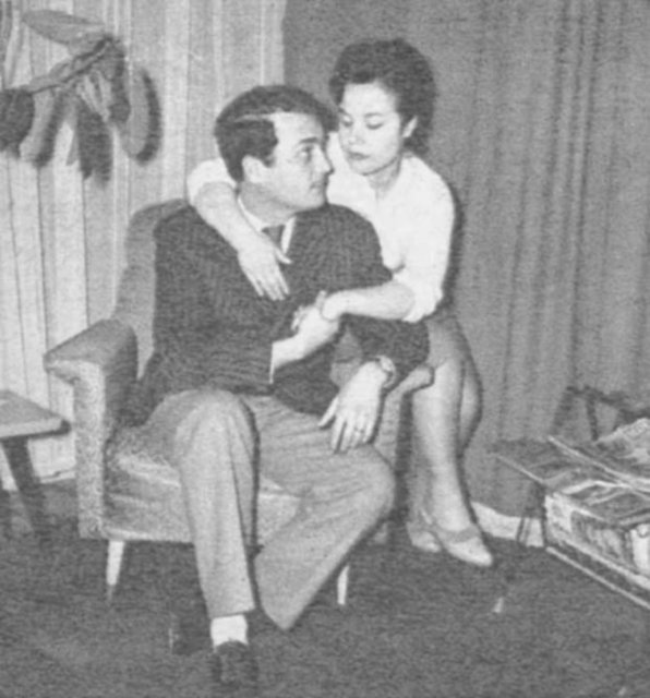 Senin bir filmde şehvetle ve defalarca öpüşmeni kabul edemiyorum. Bunu hiç sıkılmadan, kocanın ne hale geleceğini düşünmeden yaptın." - Bir filmle başlayan aşk, bir başka filmin neden olduğu kıskançlık nedeniyle son buldu.