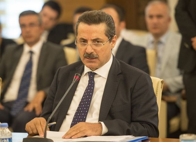 Liderlerin görüşmesine katılan Çalışma ve Sosyal Güvenlik Bakanı Faruk Çelik, görüşmenin hemen ardından yaptığı açıklamada, "Görüşme olumlu geçti. Sayın Başbakan'ımız çok güzel çok önemli açıklamalar yapacak" dedi.