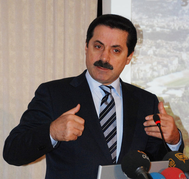 "Faruk Çelik memur zamlarından bahsediyor olabilir mi?"