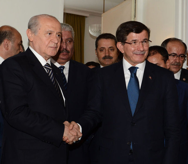 GAZETE HABERTÜRK - AK Parti Genel Başkanı ve Başbakan Ahmet Davutoğlu ile MHP Genel Başkanı Devlet Bahçeli arasındaki koalisyon görüşmesi de olumsuz sonuçlandı.