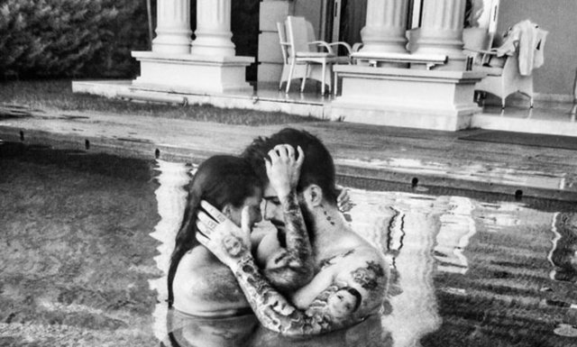 İDO TATLISESAşk doğa'nın temel ihtiyacıdır aslında .. Aşksız insan ne insanlığını bilir nede yaşamayı..