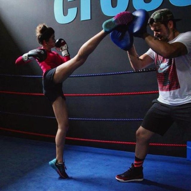 BERRAK TÜZÜNATAÇ - Aaaayyyyyt  -