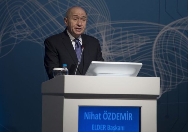NİHAT ÖZDEMİR