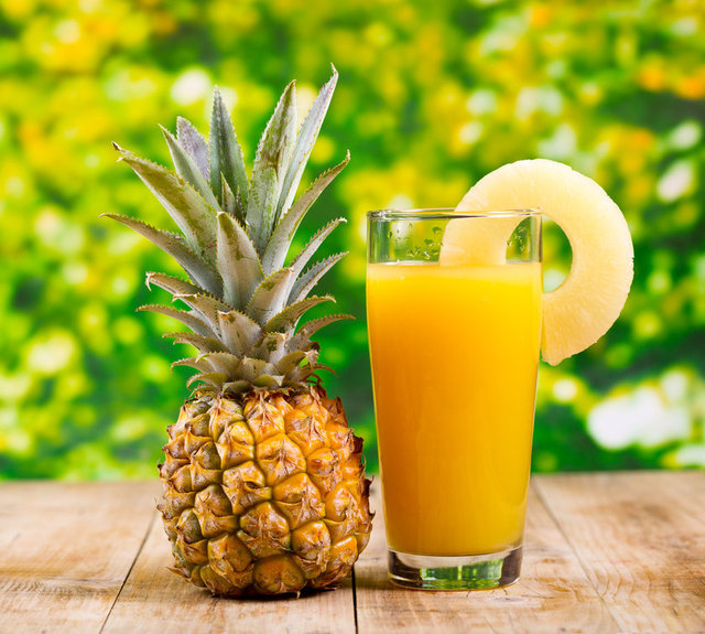 Mide ve bağırsakları temizler. Ananas etin sindirilmesinde yardımcı olabilir.