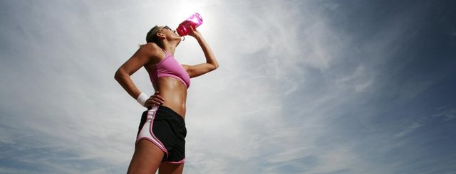 Kısa egzersizler - Uzun süreli egzersizler, zaman darlığı ya da üşenme gibi sebeplerle işleri zorlaştırabilir.  -