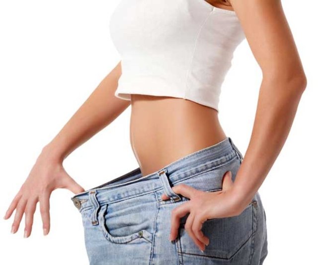 6 haftadan kısa bir sürede diyet sayesinde 10 kiloya yakın zayıflamış ve bel bölge