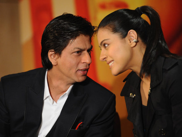 Tutuklanmasının ardından tanıştığı terapist Radha, Rizwan'a bu durumundan ve hastalığından kurtulması için yardımcı olmaya çalışır.