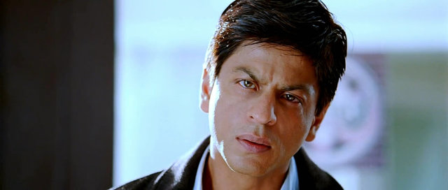 Rizwan Khan, Asperger sendromlu (Diğer insanlarla etkileşimi oldukça zorlaştıran gelişimsel bir bozukluk) bir kişidir.