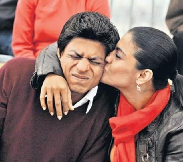 Rizwan tüm bunlardan sonra Obama ile görüşür ve ismini temize çıkarmak için bir yolculuğa çıkar.