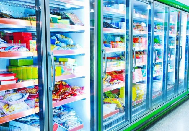 Dondurulmuş gıda reyonundan satın alacağınız ürünlerin -18 santigrat derecede muhafaza ediliyor olmasına özen gösterin.