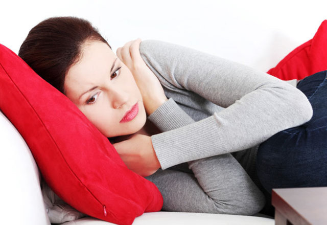 Ağrıyan ve sarkan hemoroidlere ameliyat gerekiyor: Hemoroidin kesin çözümü; hastalığa geç yakalanmak ve tuvalet alışkanlığını düzenlemek... Hastalık ortaya çıktığında hekim kontrolünde olmak ve doğru yöntemleri seçmek gerekiyor.