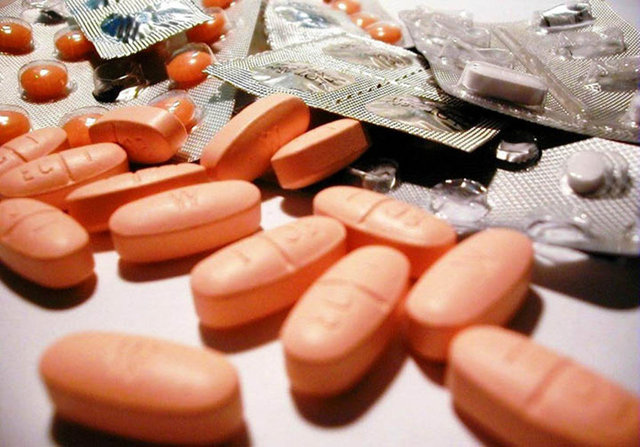 3- Doğum kontrol hapları: Bu ilaçların yan etkisi olarak vajinal ıslaklık azalabilir ve bu durum birkaç ay devam edebilir. Bu tarz bir sorunla karşılaşırsanız doktorunuz gözetiminde ilaçlarınızda değişiklik yapabilirsiniz.