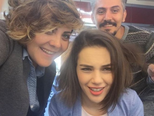 Mayıs Kraliçesi setinden ilk fotoğraflar