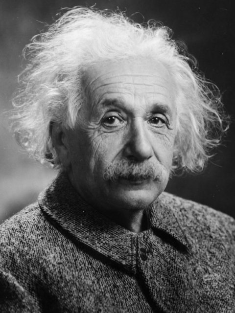 Albert Einstein'ın gözleri New York'ta bir kasada duruyor.